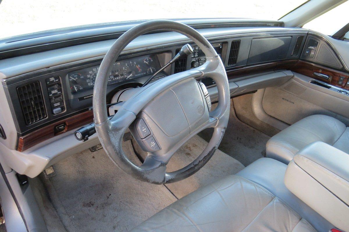 1998 Buick LeSabre Limited 4-Door Sedan, VIN# 1G4HR52K7WH528869, Automatic Transmission, FWD, Cloth 