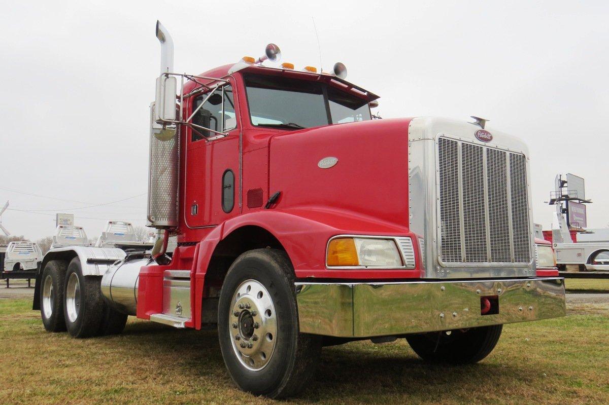 1991 Peterbilt Model 377 Tandem Axle Day Cab Conventional Truck Tractor, VIN# 1XP-CDR9X-2-MD310816,