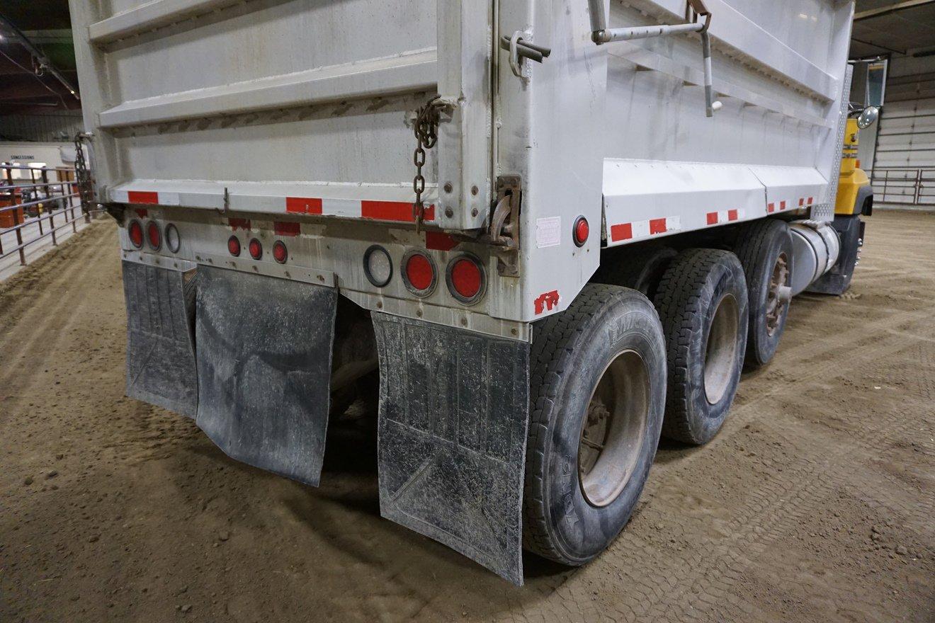 1996 Mack Model RD688S Triple Axle Dump Truck, VIN# 1M2P267C2TM024711, 12-Speed Manual Transmission