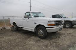  1994 Ford F250 XL Pickup, VIN# 2FTHF25H9RCA37470, 5.8 Gas Engine, Automatic Transmission, 104,190 M