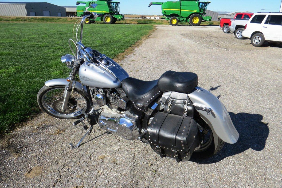 2001 Harley Davidson Softail Standard Motorcycle, VIN# 1HD1BVB181Y010942, 103 Cubic Inch V-Twin Gas 