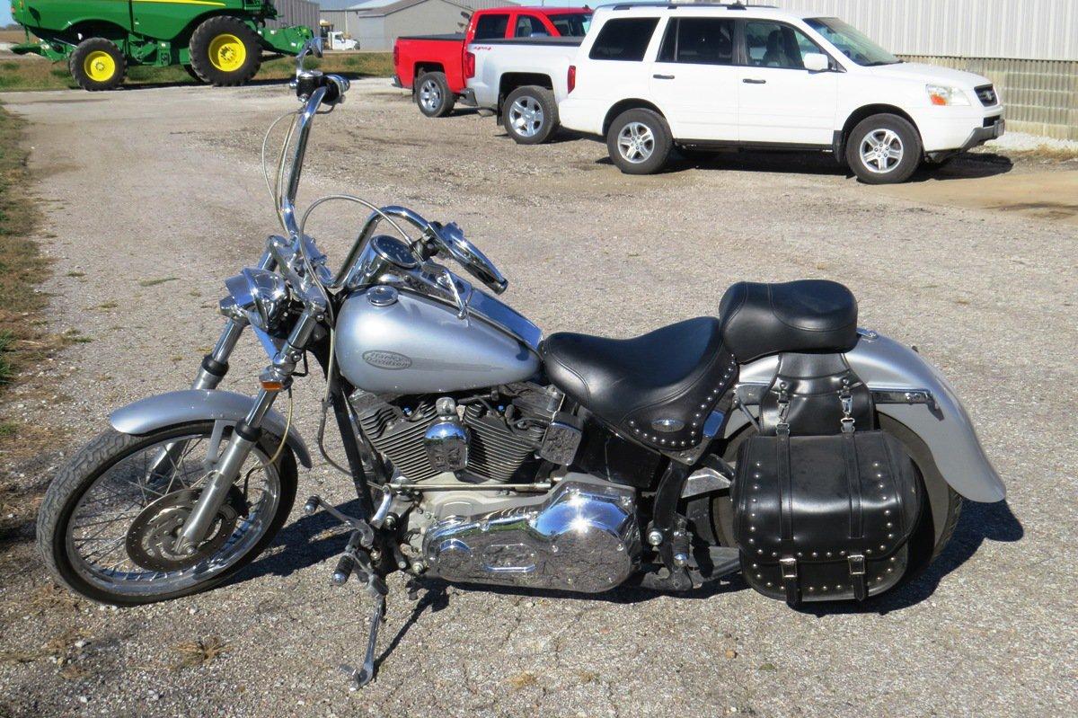 2001 Harley Davidson Softail Standard Motorcycle, VIN# 1HD1BVB181Y010942, 103 Cubic Inch V-Twin Gas 