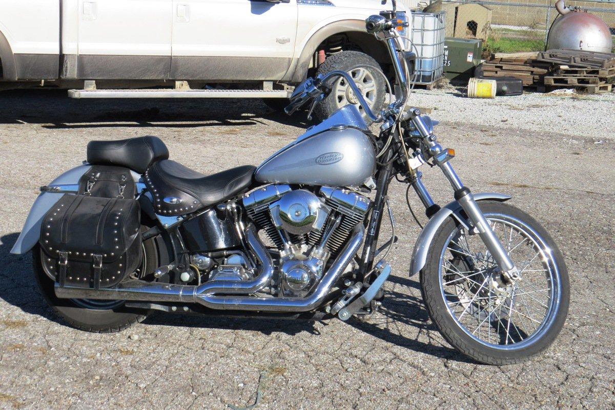 2001 Harley Davidson Softail Standard Motorcycle, VIN# 1HD1BVB181Y010942, 103 Cubic Inch V-Twin Gas 