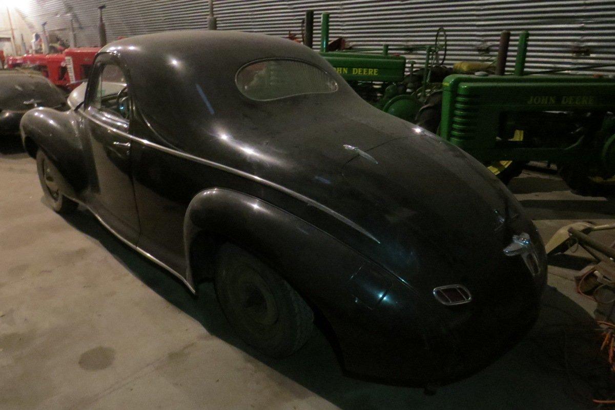 1940 Lincoln Zephyr 2-Door Coupe, Original Unrestored Condition, Engine Block Included-See Photos