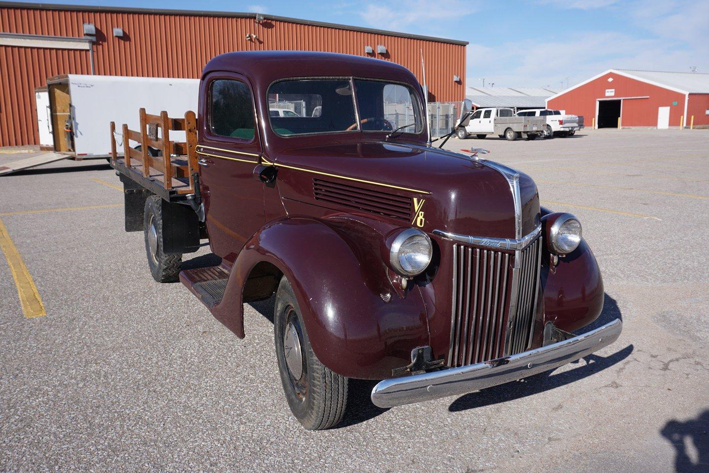 1940 Ford 3/4 Ton Flatbed Truck, V-8 Flathead Engine, Manual Transmission, 43,684 Miles on Tach,