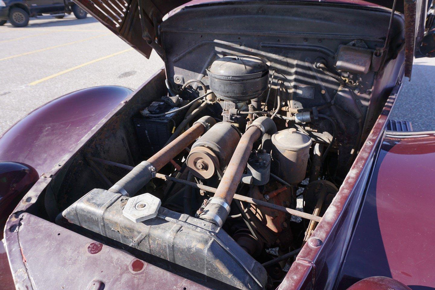 1940 Ford 3/4 Ton Flatbed Truck, V-8 Flathead Engine, Manual Transmission, 43,684 Miles on Tach,