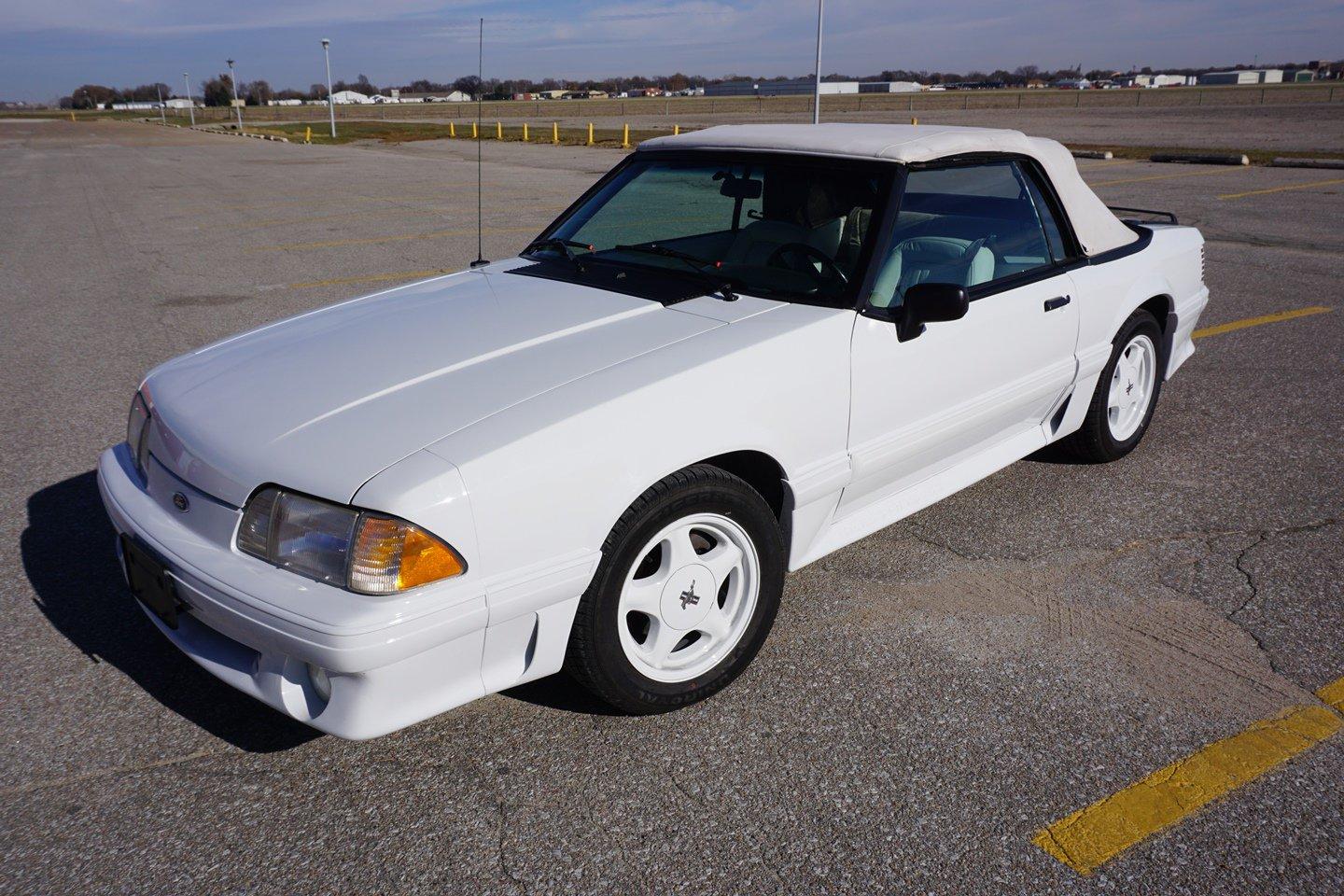 1992 Ford Mustang GT Convertible, VIN #1FACP45E9NF106400, 5.0 Liter V-8 Gas Engine, Automatic Transm