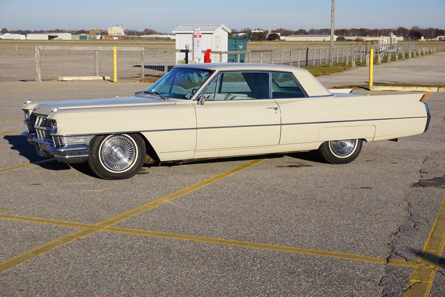 1964 Cadillac Sixty-Two 2-Door Coupe, 429 V-8 Gas Engine, 3-Speed Automatic Transmission, Factory Ai