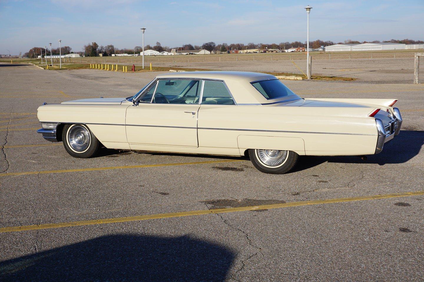 1964 Cadillac Sixty-Two 2-Door Coupe, 429 V-8 Gas Engine, 3-Speed Automatic Transmission, Factory Ai