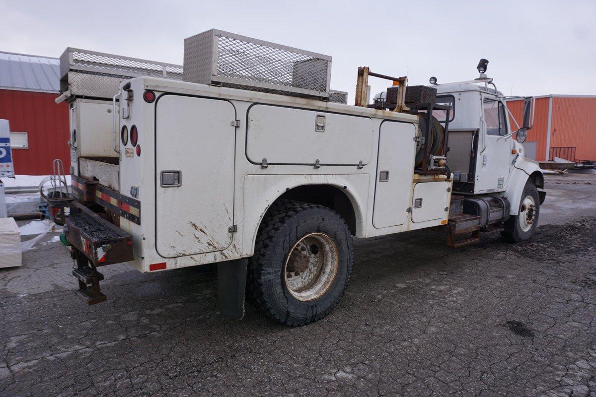 1998 IHC Model 4700 4×2 Mechanics Truck, VIN# 1HTSCABN7XH611298, DT466 Turbo Diesel Engine, Allison