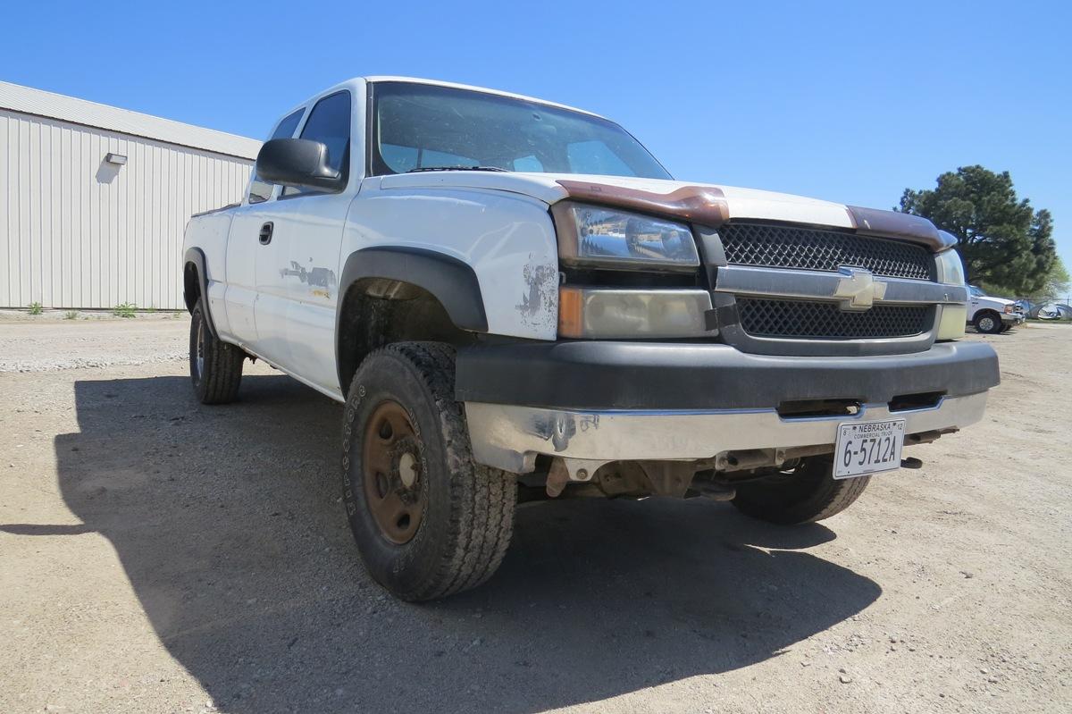 2003 Chevrolet Silverado 2500 Extended Cab Pickup, 4x4, VIN# 1GCHK29U53F16287,  V8 6.0 Liter Gas Eng