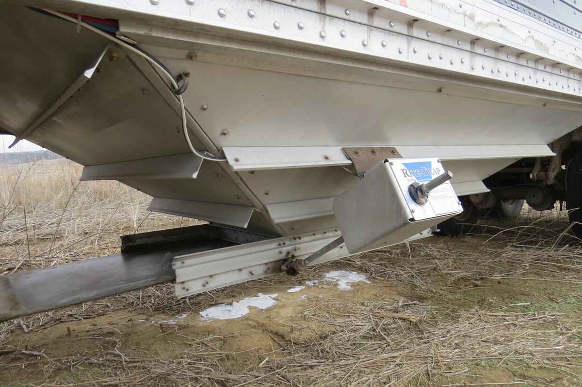 1998 Wilson Model DWH-400B 43' Tandem Axle All Aluminum Hopper Bottom Grain Trailer, VIN# 1W1UCF1W0X