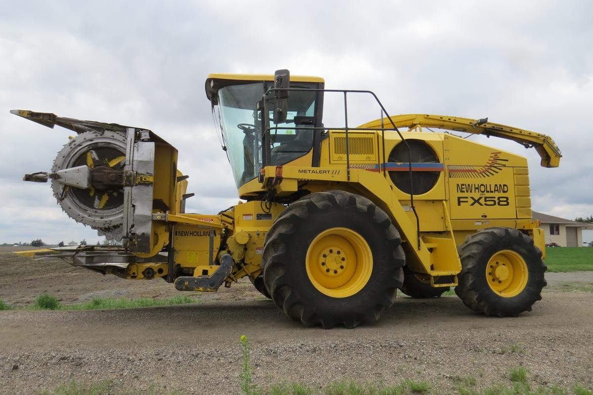 2001 New Holland Model FX58 4 x 4 Self Propelled Forage Harvester, SN #265198006, Metalert III Syste