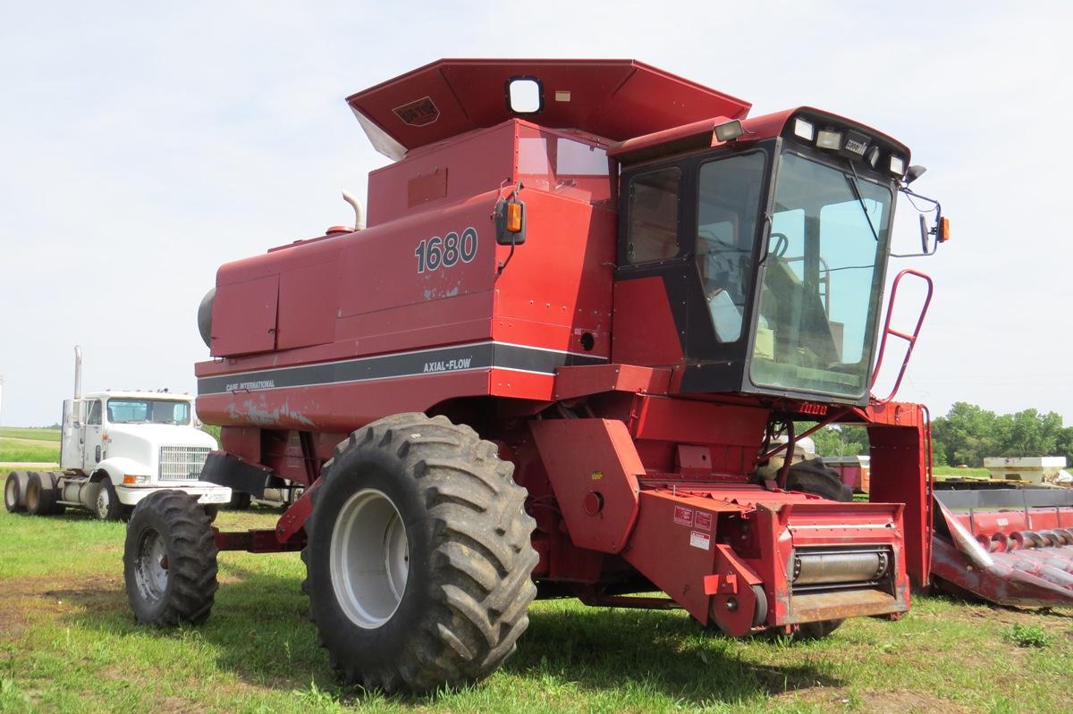 1989 Case-IHC Model 1680 Axial Flow Combine, SN #JJC0045359, 6-Cylinder Turbo Diesel Engine, Hydrost