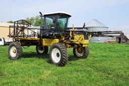 Ag-Chem Rogator 664 4-Wheel Post Sprayer Rig, Cummins 6-Cylinder Turbo Diesel Engine, Hydrostat Tran