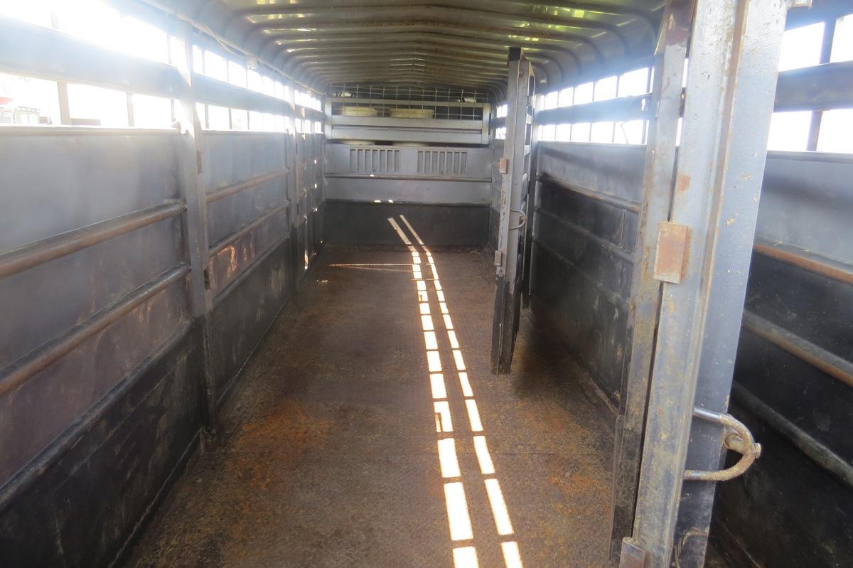 1993 Travalong 24? Tandem Axle Gooseneck Livestock Trailer, VIN# 4DYGS2425P1010897, 14,000lb. GVW, R