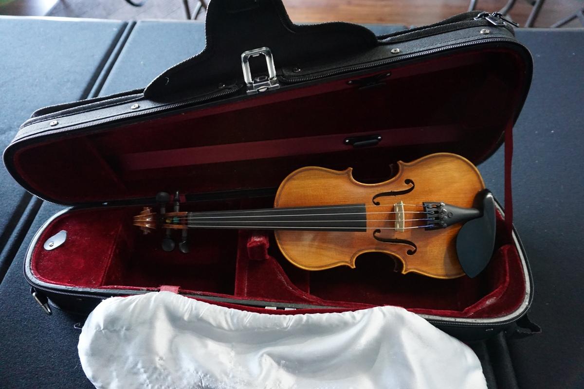 Musaica Imports 2015 1/8 Academia Violin, SN #PA1152 with Hard Sided Case.