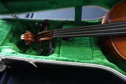 Violmaster Model AMATI E-190 15 Inch Viola, SN #2150251, Hard Sided Case.