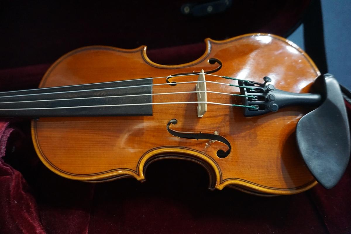 Musaica Imports 2012, 1/10 Academia Violin, SN #AW1856 (Has Surface Scratch