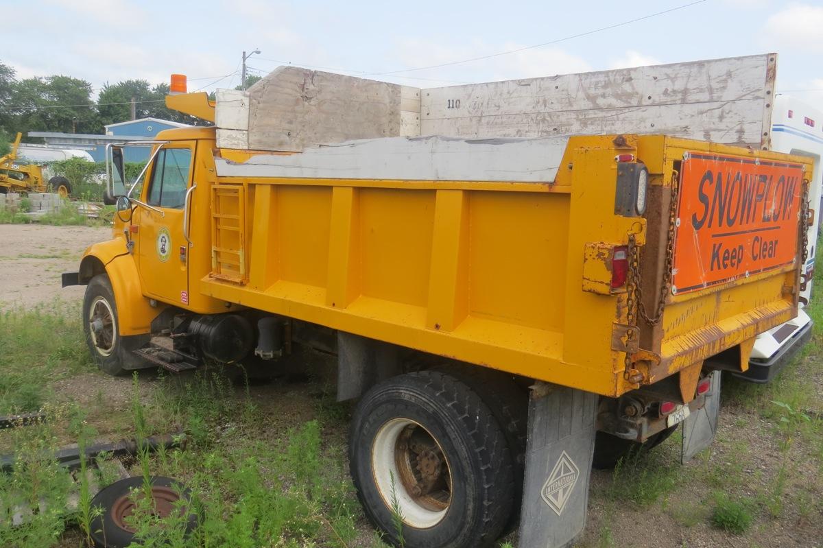 1991 International 4700 4x2 Dump Truck, VIN 1HTSCNEAMH336659, BT360 Turbo Diesel Engine, 3-Speed Aut