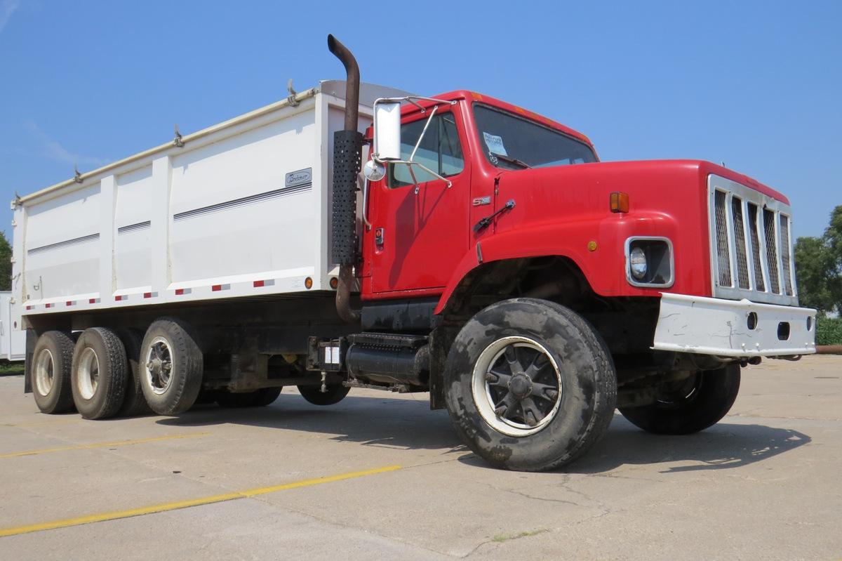 1987 IHC Model F-2674 Triple Axle Conventional Grain Truck, VIN# 1HTZVGCT5HHA24062, Cummins L-10 Tur