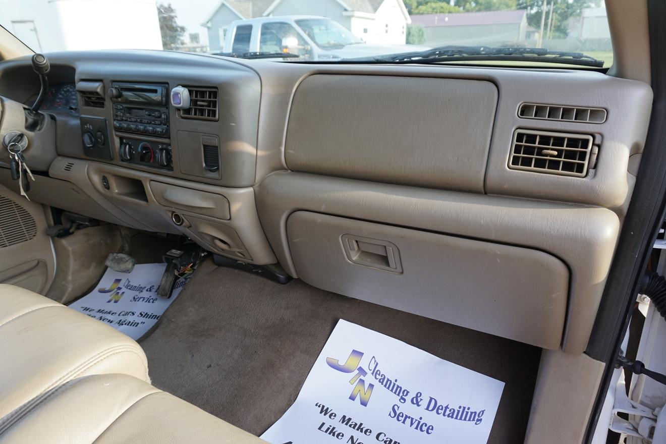 2004 Ford F-250 XLT Lariat Crew Cab Diesel Pickup, 6.0 Liter Diesel Engine, Automatic Transmission,