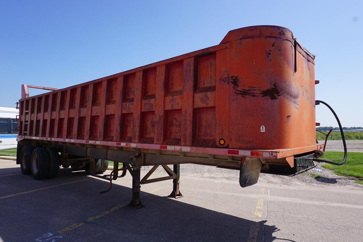 1993 Borco Steel End Dump Trailer, 34' Length, 11R22.5 Radial Tires, Hydraulic Hoist, Rear Gate.