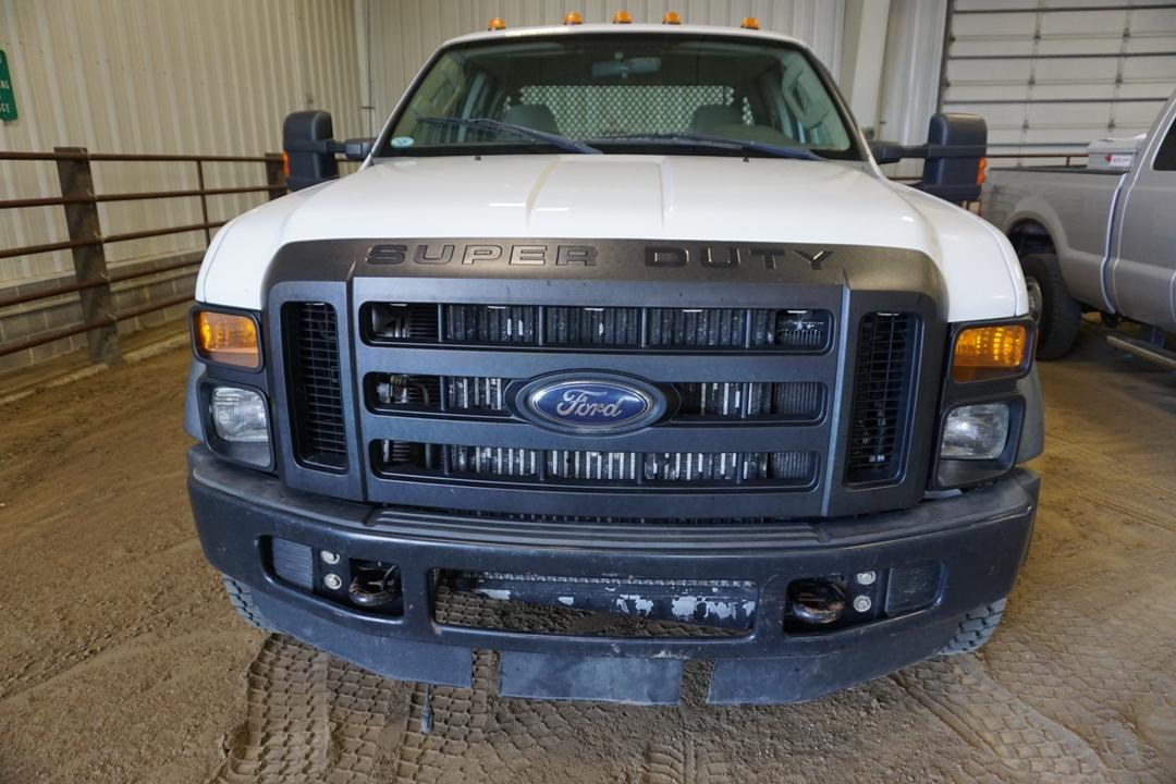 2008 Ford F-450 XL Super Duty Extended Cab Dually Diesel Service Truck, VIN# 1FDXX47R68EC94052, 6.4