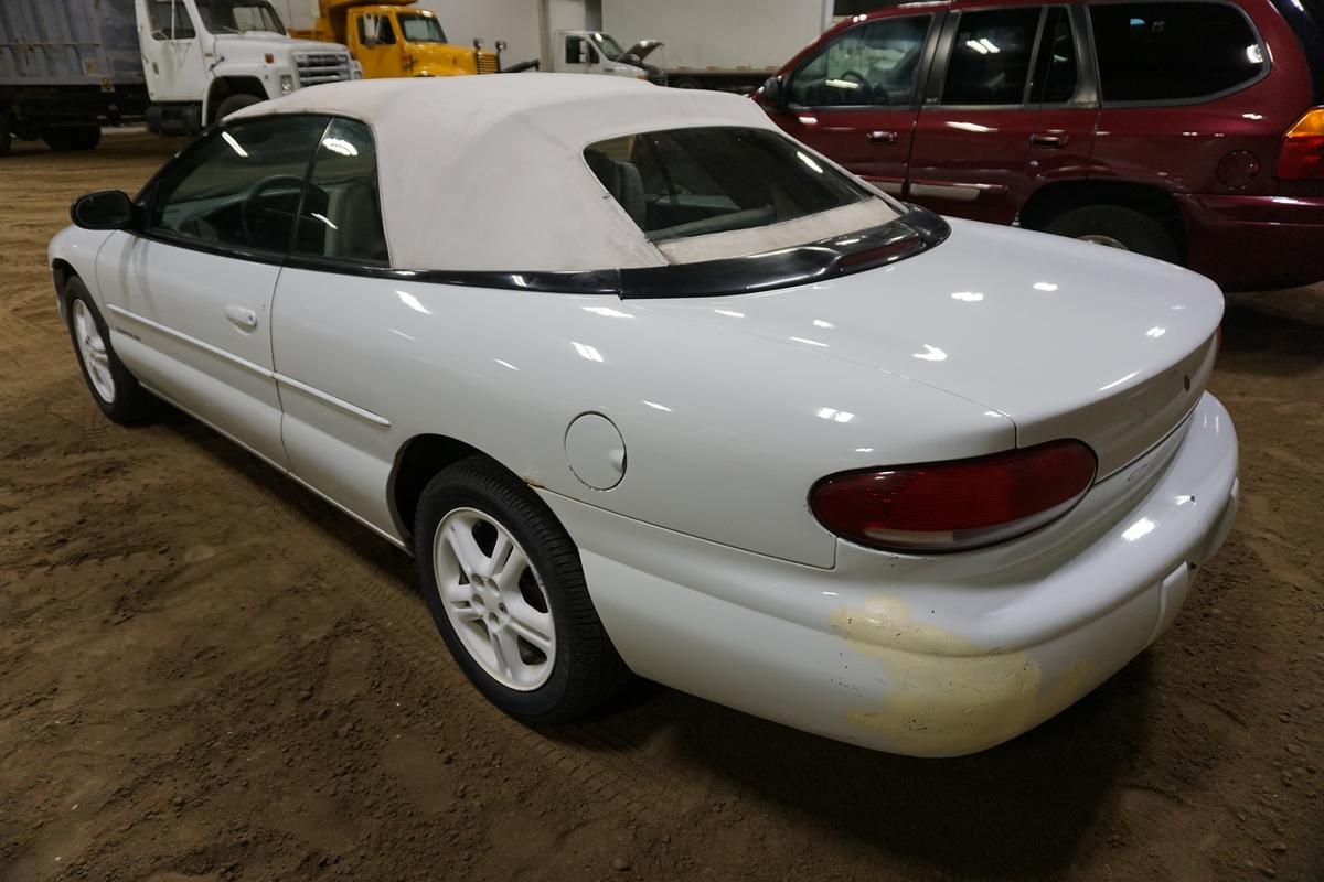 1996 Chrysler Convertible, VIN# 3C3EL55H7TT274476, 143,465 Miles, 2.5L V-6 Gas Engine, Automatic