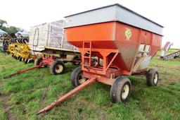 Bradford 335 Bushel Gravity Wagon, Model 335, 15" Extension, Extendable Hit