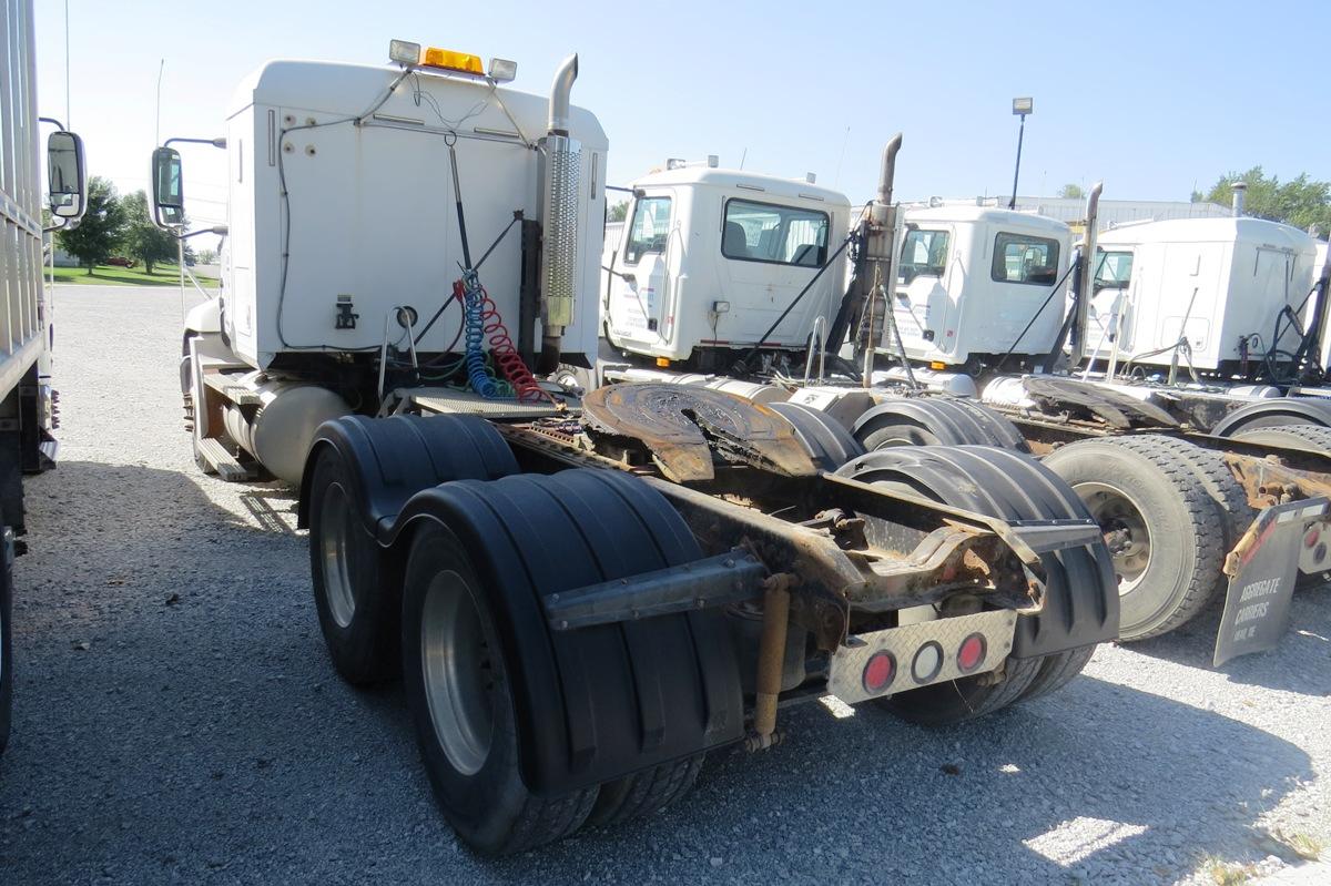 2001 Mack CX613 Tandem Axle Truck Tractor, VIN# 1M1AE06Y11W009680, Mack Maxitorque E7365-380 Turbo D