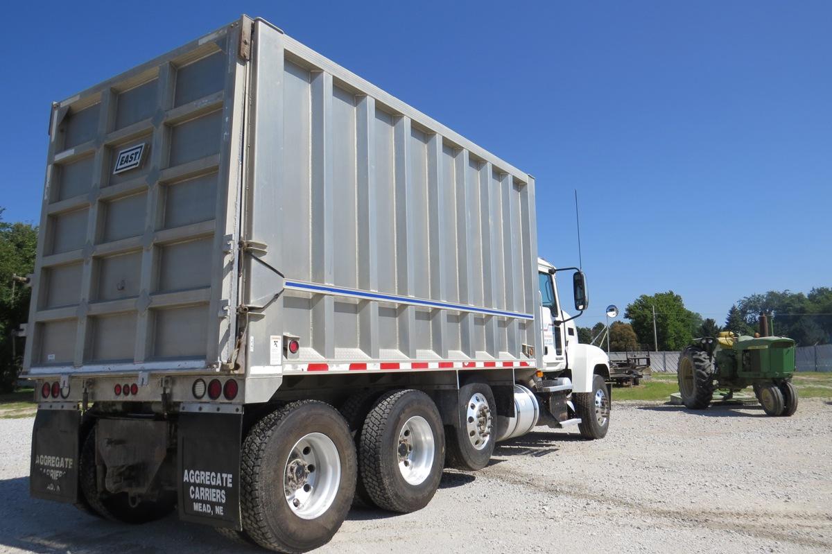 2009 Mack Model CHU613 Triple Axle Dump Truck, VIN# 1M2AN07CX9N004400, Mack Model MP8-445C Turbo Die