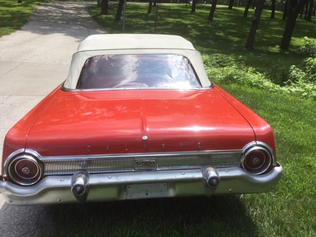 1962 Ford Galaxie Sunliner 500 2-Door Convertible, 352 2-Barrel V-8 Gas Eng