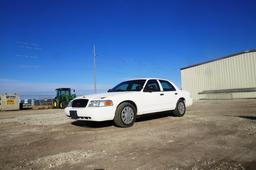 2008 Ford Crown Victoria 4-Door Sedan, VIN # 2FAHP71V78X159036, 4.6 Liter Gas Engine, Automatic Tran