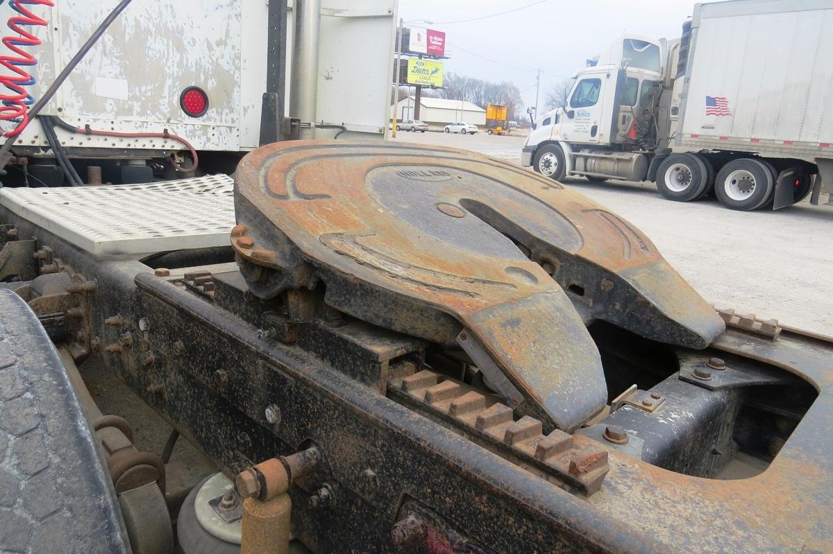 1990 Freightliner Conventional 112 Semi Truck Tractor, VIN 1FUYDRYBOLP380107, Cat 3406 Turbo Diesel