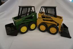 Ertl Die Cast Metal 1/16 Scale Skidloaders (John Deere & Ford CL25) (No Box