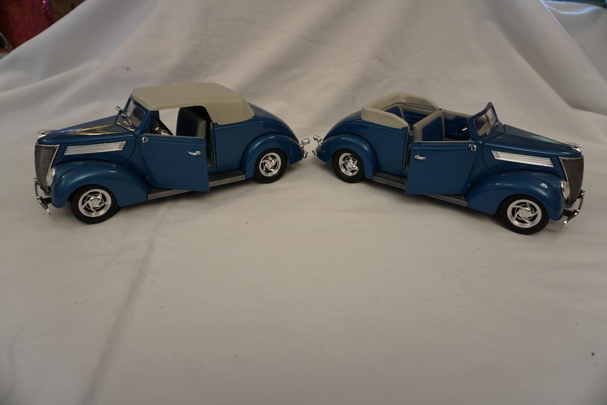 (2) Roadlegends Die Cast Metal 1/18 Scale 1937 Ford Convertible with Hardto