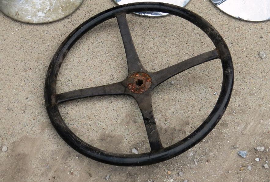 (1) Original DeSoto Steering Wheel.