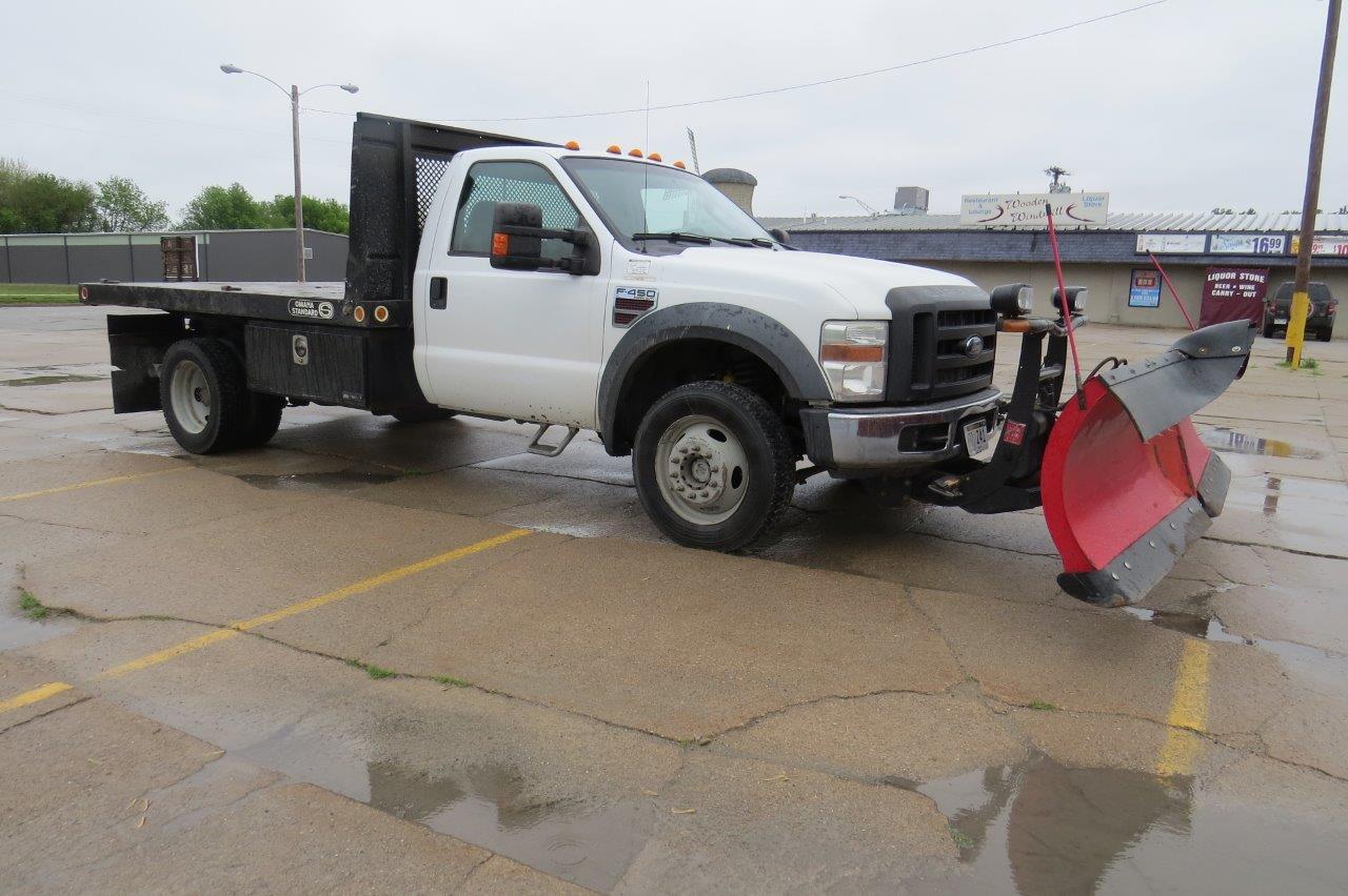 2008 Ford Model F-450 XL 1-Ton Dually Diesel 4x4 Flatbed Pickup, VIN #1FDXF47R28EB81167, 6.4 Liter V