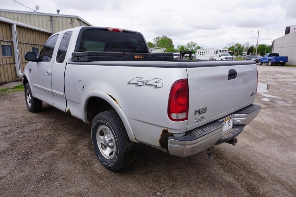 2000 Ford F-150 Extended Cab Pickup, VIN# 1FTRX18W6YKA56834, Triton V8 Gas Engine, Automatic Transmi