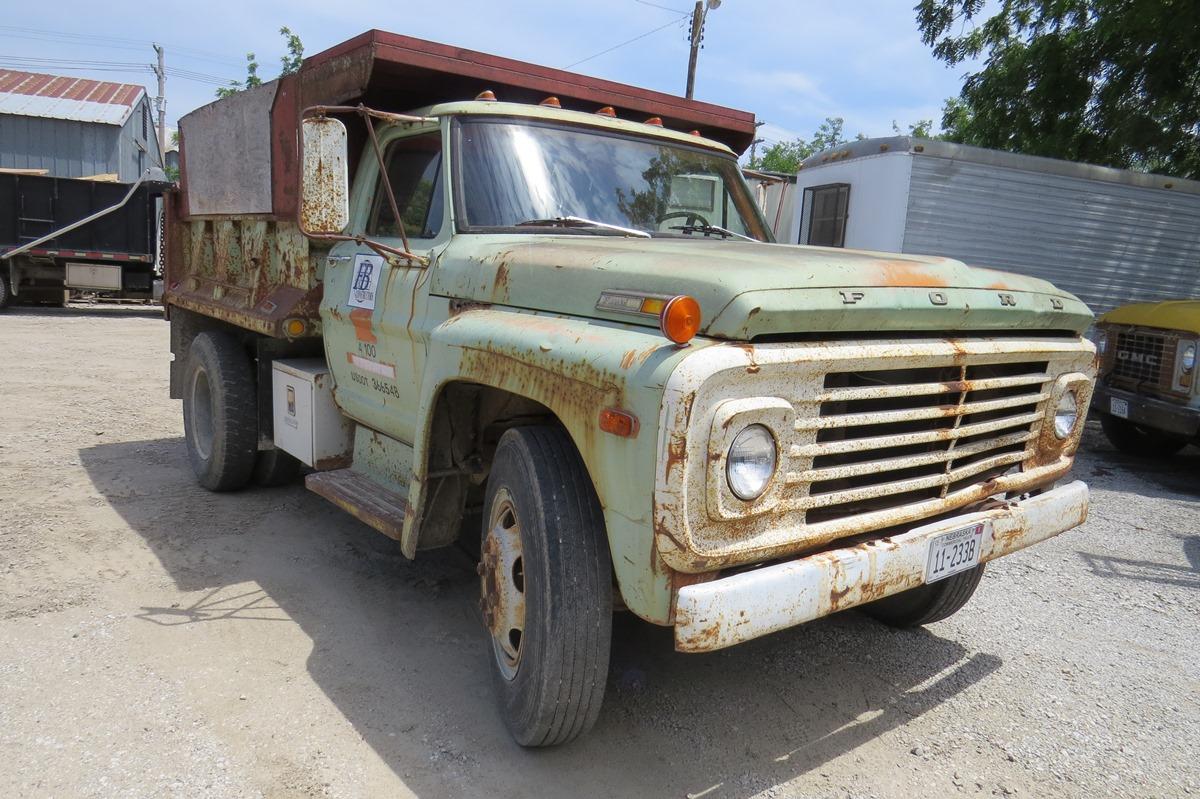 1971 Ford F-500 Single Axle Dump Truck, VIN#F50CCL68019, V-8 Gas Eng., 4 & 2 Trans., Hyd. Brakes, Ch