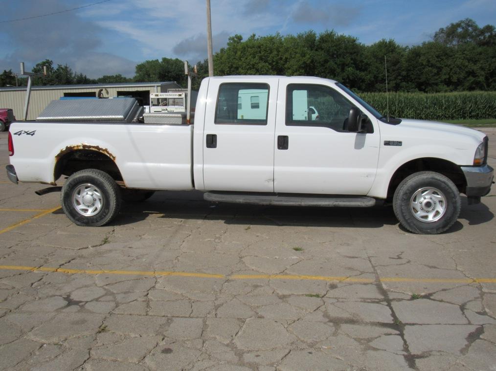 2004 Ford Model F-350 XL Super Duty 1-Ton Crew Cab Pickup, VIN# 1FTSW31L04EC83946, Triton 5.4 Liter