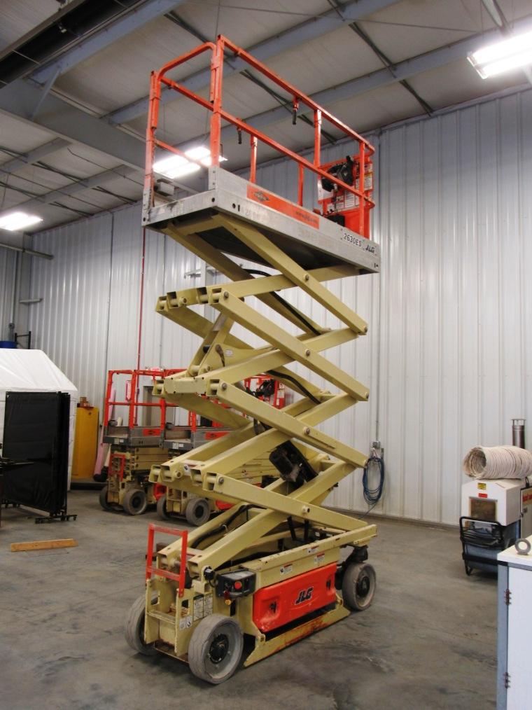 2007 JLG Model 2630ES Electric Scissor Lift, 26' Platform Height, 32' Working Height, 30" Wide Exten