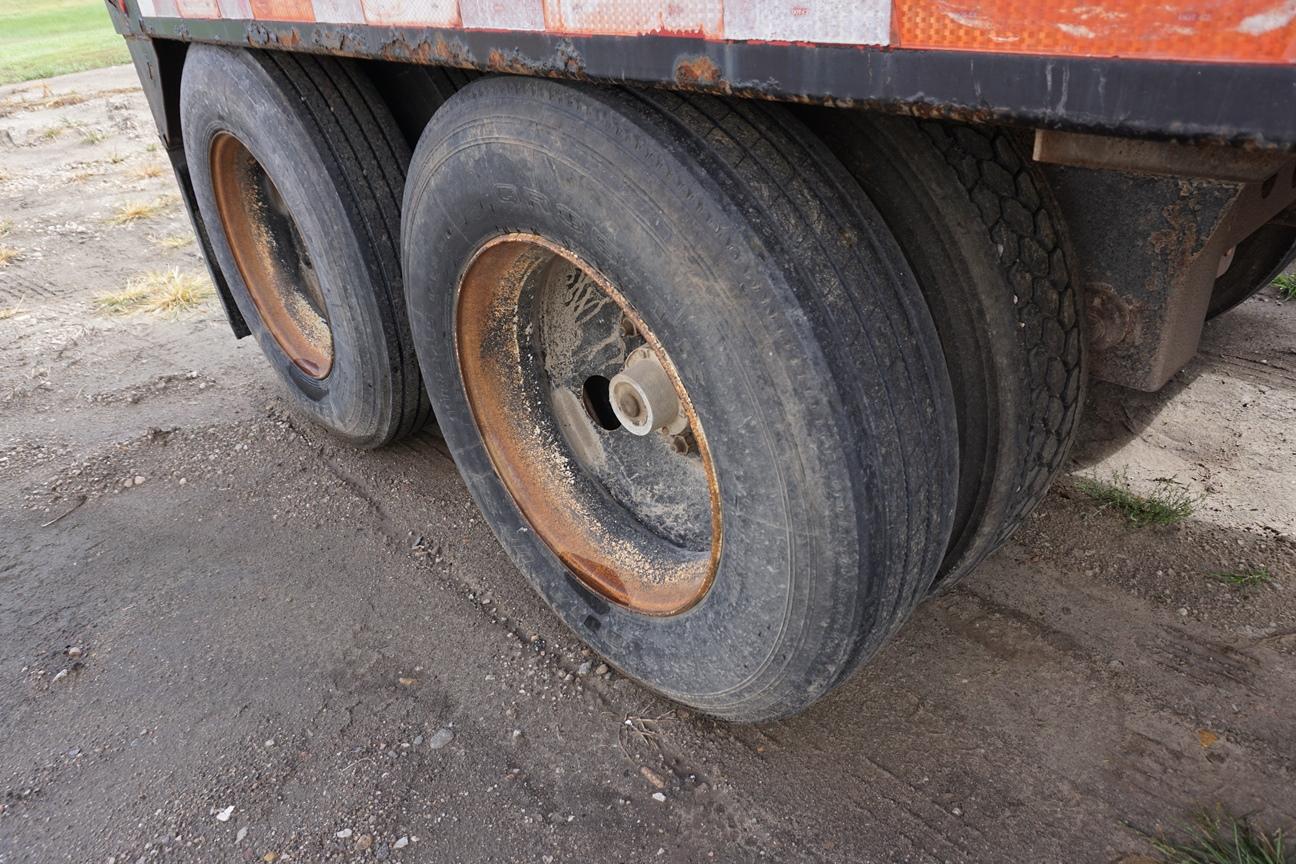 2003 Hartman 42' Aluminum Hooper Grain Trailer, VIN# IA033452, Air Ride Suspension, Sioux City Lock