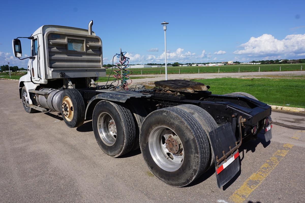 2000 Mack Model CX613 Conventional Triple Axle Day Cab Truck Tractor, VIN# 1M1AE07Y9YW005336,