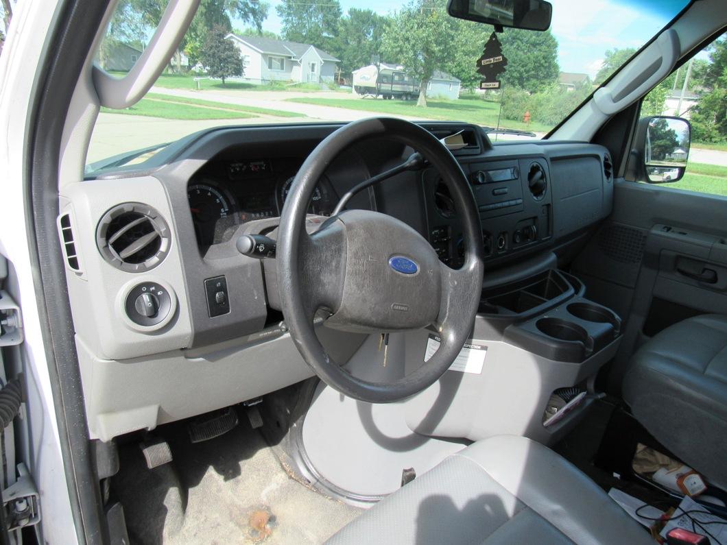 2011 Ford Model E-250 XLT Super Duty Extended Passenger Van, VIN# 1FTNS2EW2BDA45753, 4.6Liter V-6 Ga