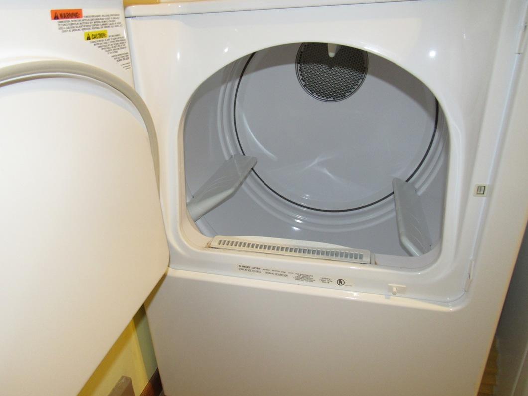 Maytag "Performa" Oversize Capacity Quiet Series Clothes Dryer (Works Great