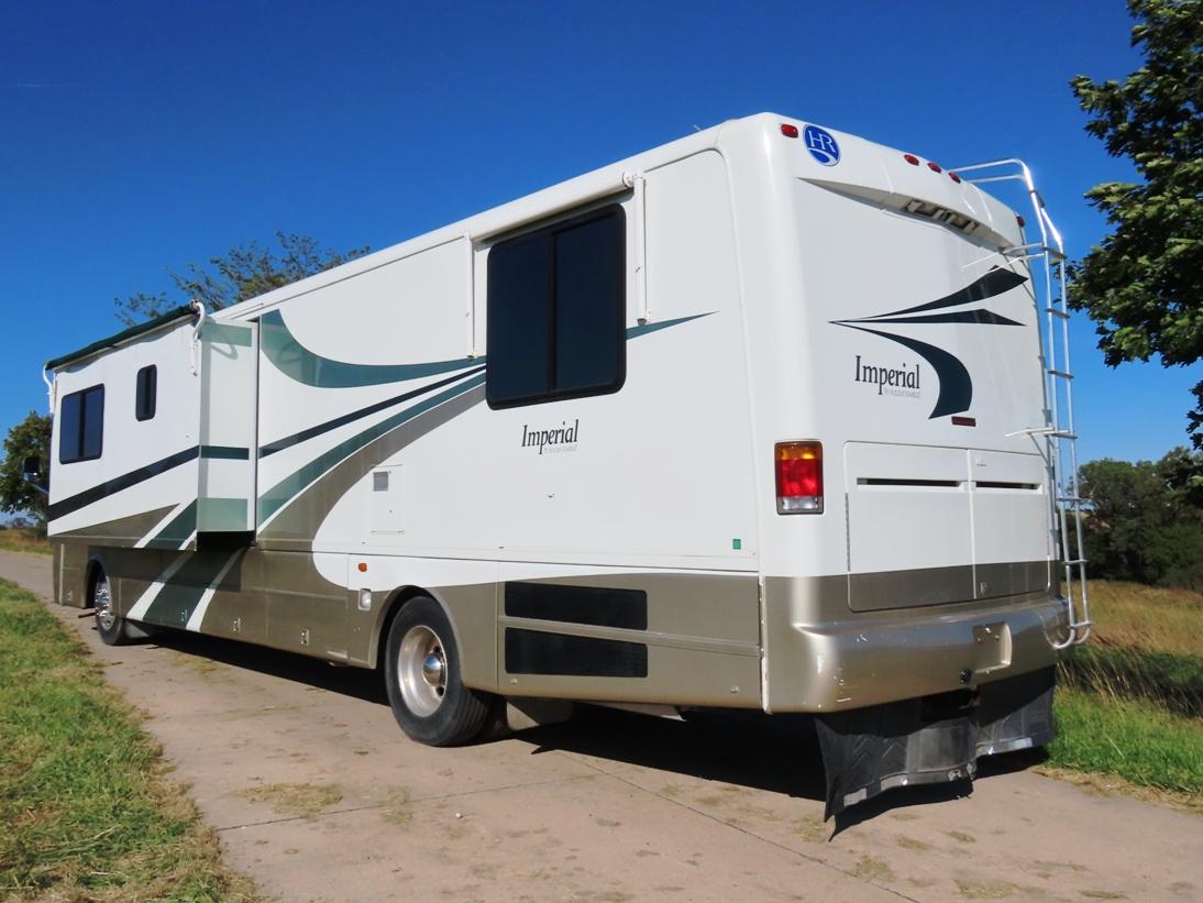 1999 Holiday Rambler Imperial 40' Luxury Motor Coach, VIN# 1RF120611X2005956, Cummins Rear Turbo Die