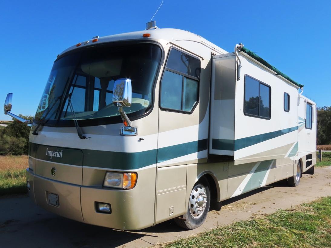 1999 Holiday Rambler Imperial 40' Luxury Motor Coach, VIN# 1RF120611X2005956, Cummins Rear Turbo Die