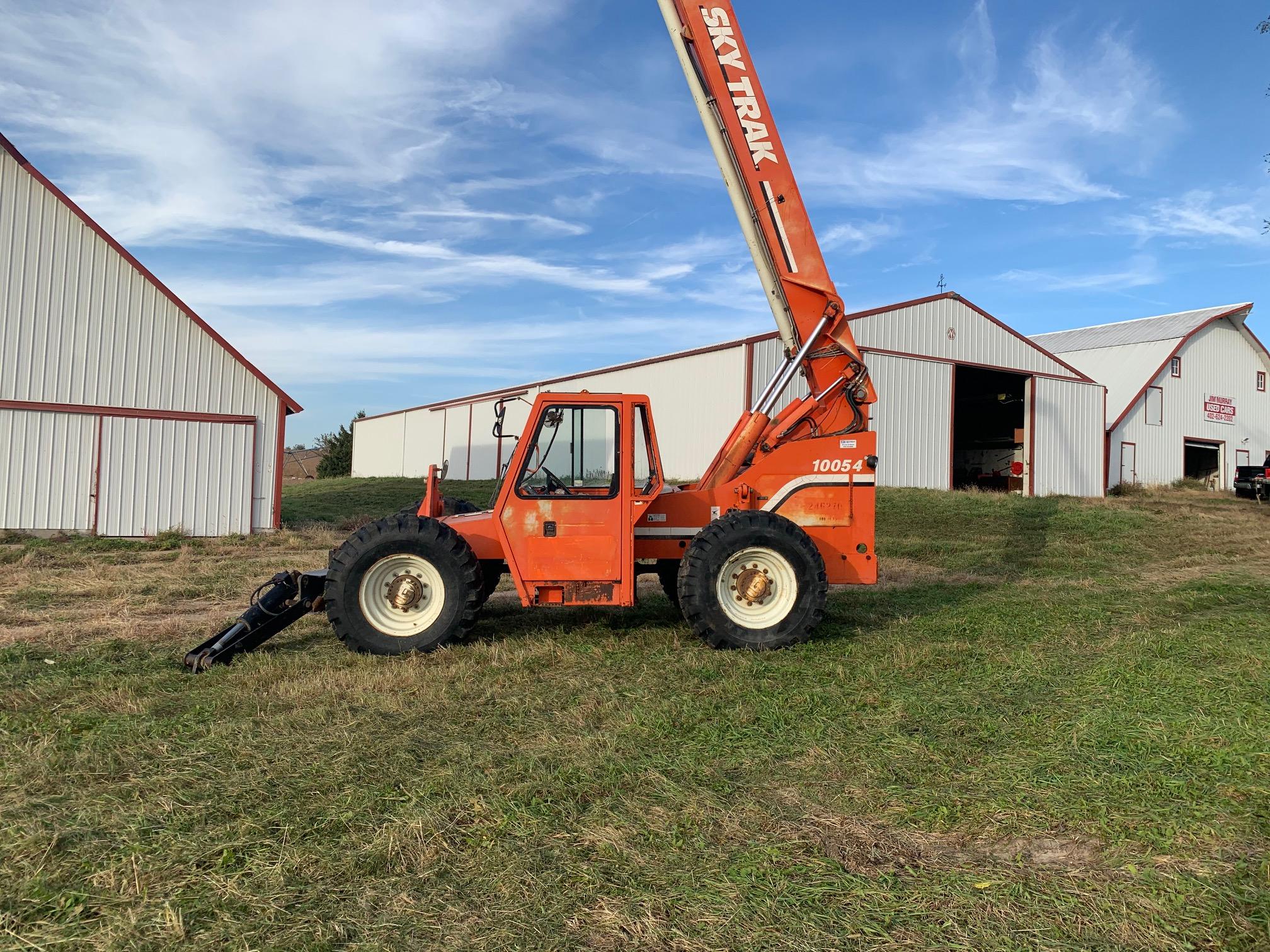 Sky Trak Model 10054 Rough Terrain Forklift, SN #6695, Cummins 239 3.9 Liter Turbo Diesel Engine, Hy